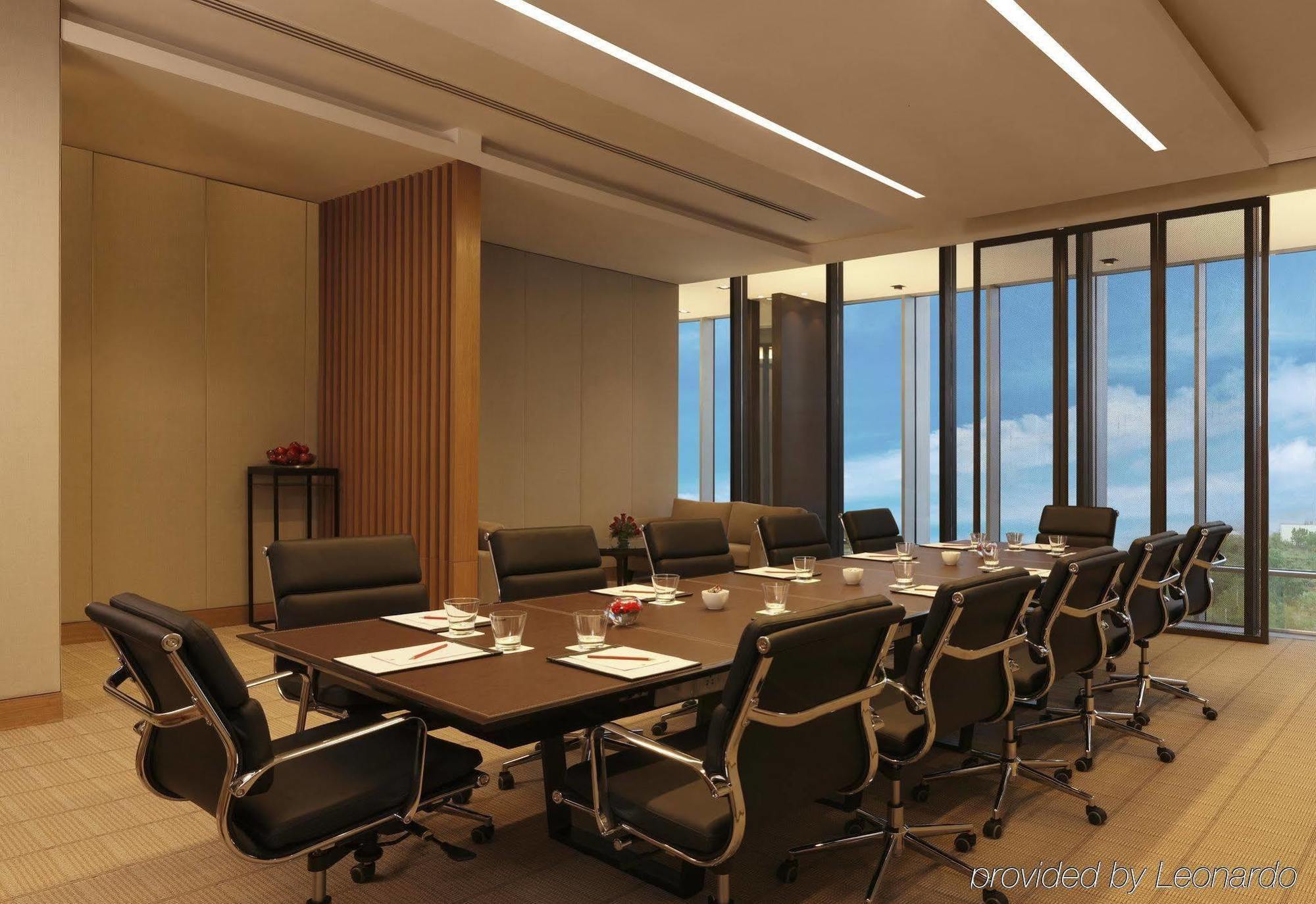 Hotel Trident Hyderabad Esterno foto Boardroom